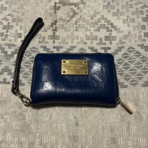 Small Micheal Kors blue wallet